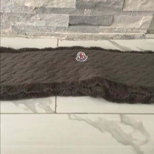 scarf grey